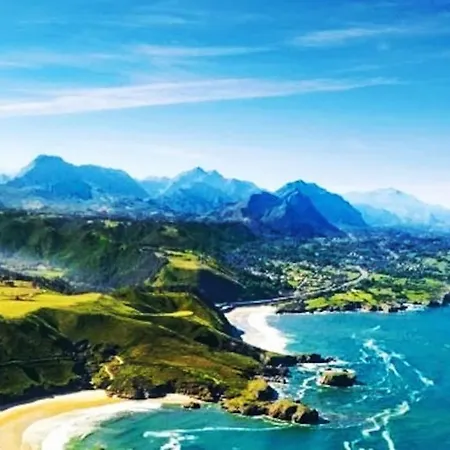 El Cuadro De Llanes
