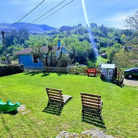 Holiday home El Cuadro De Llanes *
