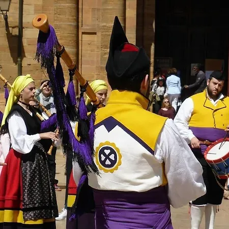 El Cuadro De Llanes Nyaraló Vibaño