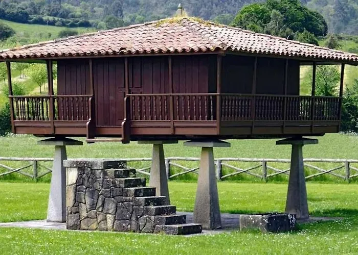 El Cuadro De Llanes *