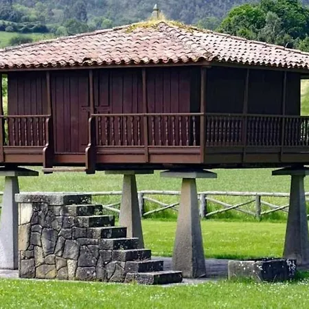 El Cuadro De Llanes *